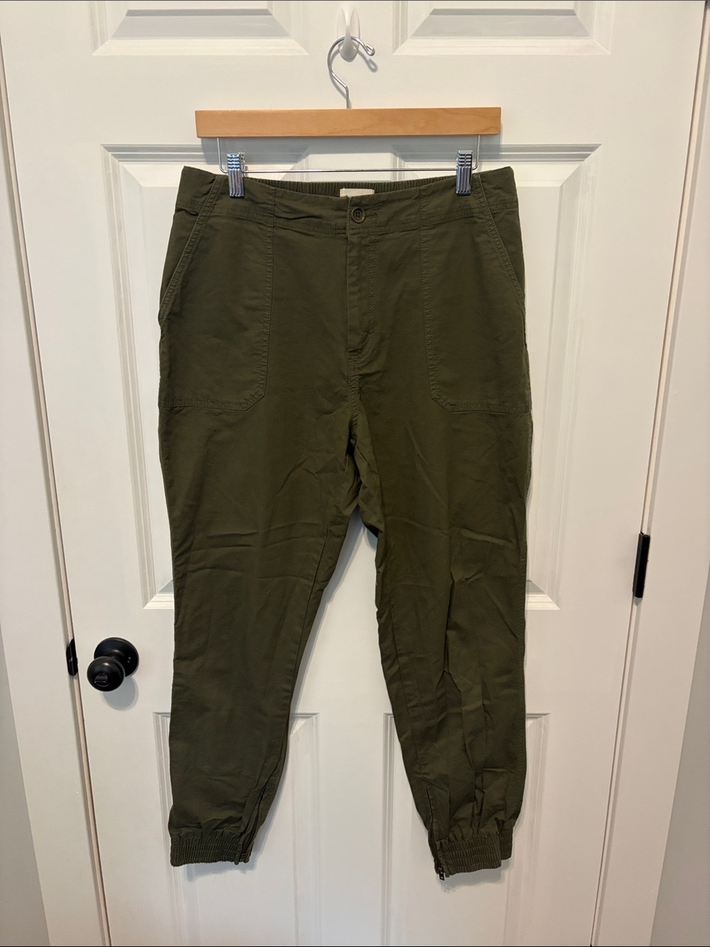Pact Woven Twill Utility Jogger Olive Green Size L Organic Cotton
